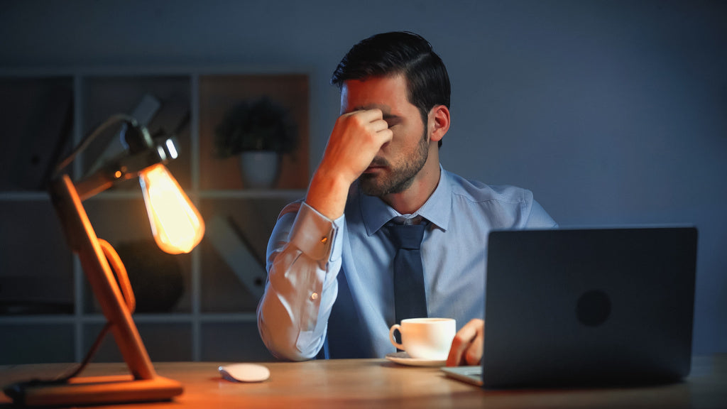 Eyes in the Digital Age: Navigating Eye Strain and Blue Light Defense