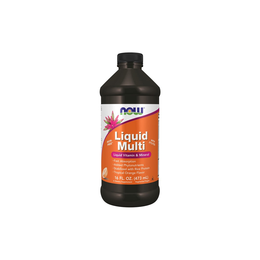Une bouteille de multivitamines et minéraux liquides Tropical Orange Flavor 473 ml par Now Foods sur un fond blanc.