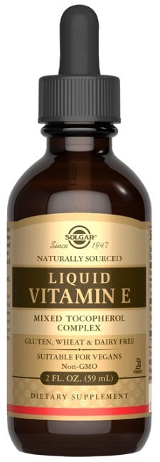 Un flacon de vitamine E liquide.