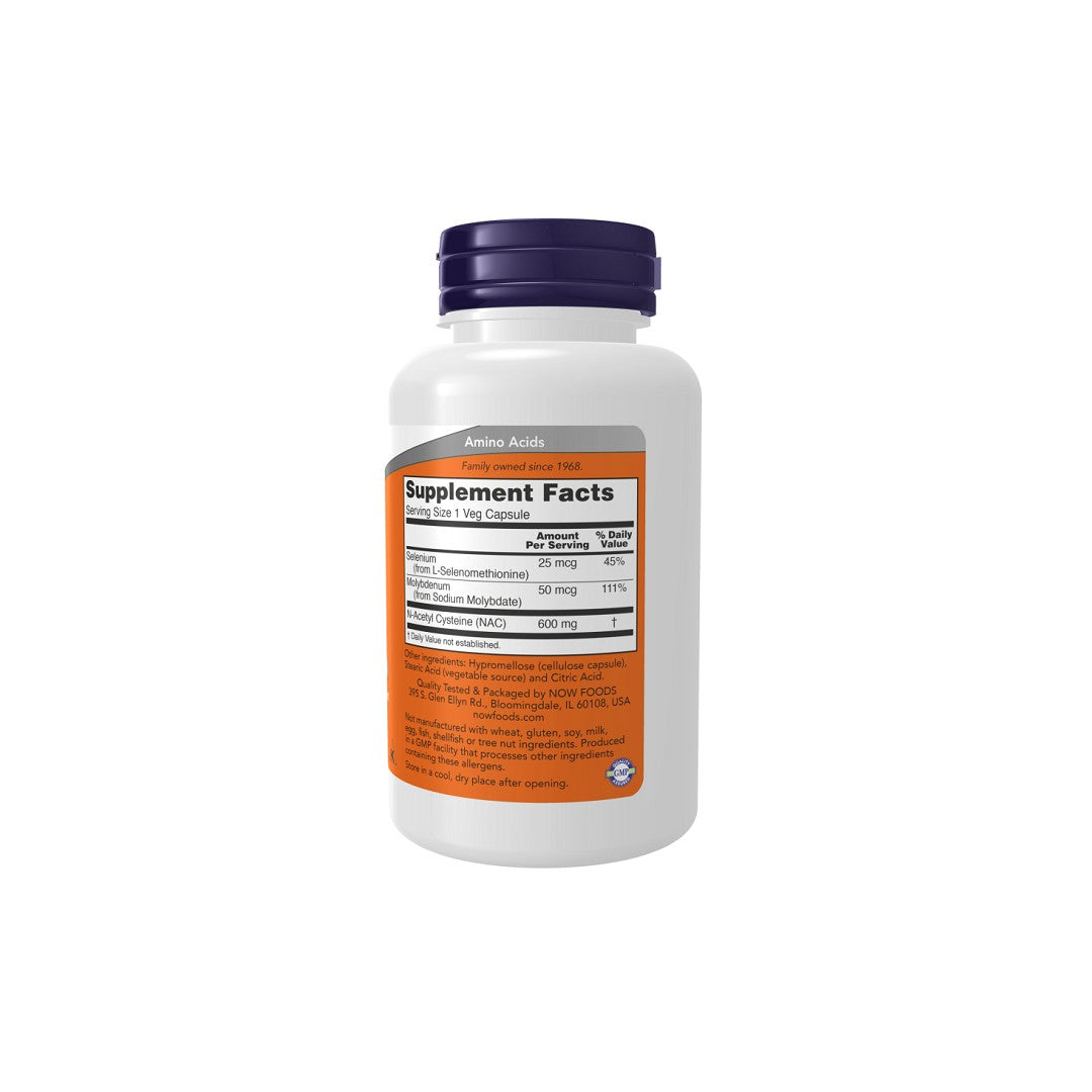 Une bouteille de Now Foods N-Acetyl Cysteine 600mg 250 Vegetable Capsule supplément sur un fond blanc, promouvant la santé du foie.